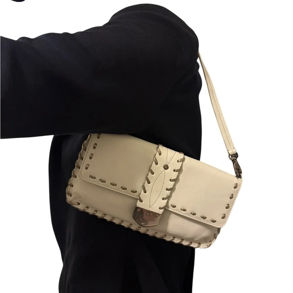 Micheal kors Stylish White Leather Women's Bag